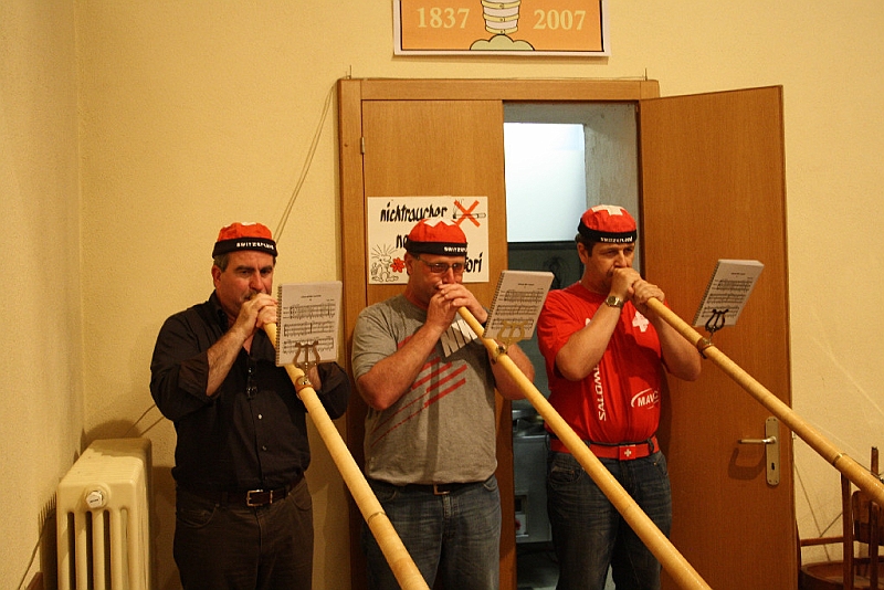 assemblea_e_cena_sociale_2011 (017).jpg